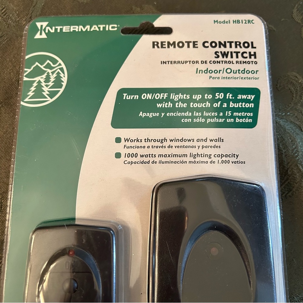 Remote Control Switch - Black - Picture 2 of 5